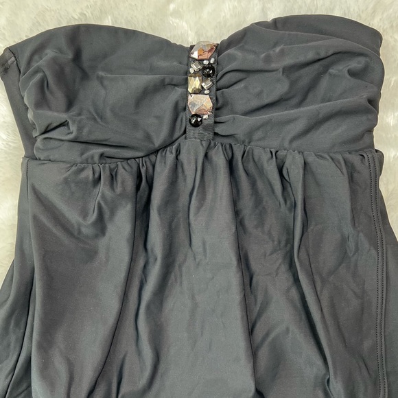 NWOT Miraclesuit Bandeau One-Piece Embellished Swimsuit in Black Size 8 - Picture 2 of 12